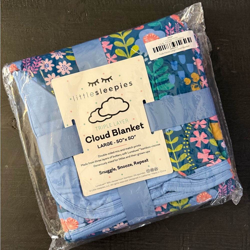 Little Sleepies folk floral Cloud Blanket